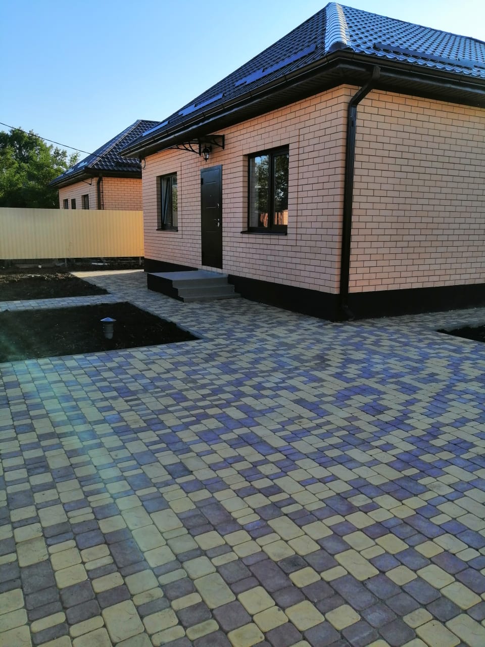 Входная группа (тротуарная плитка)